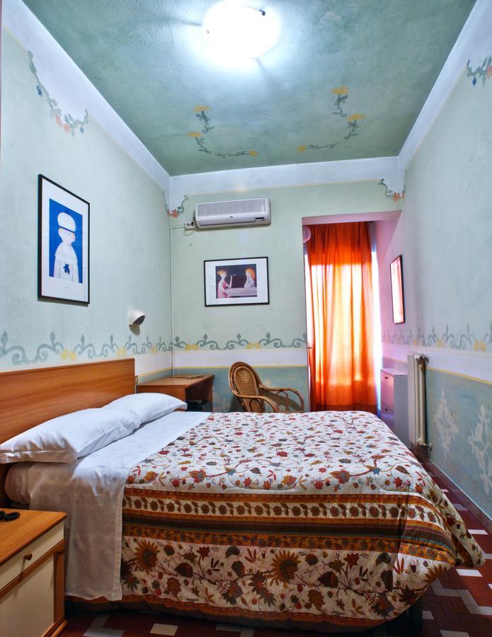 Hotel Luciana Marina di Massa Dış mekan fotoğraf